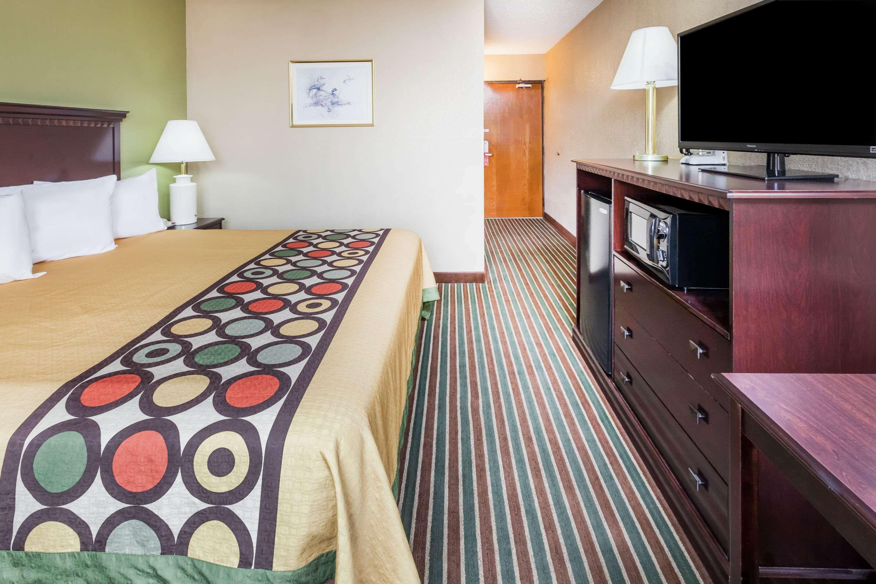 Super 8 By Wyndham Harrison Ar Motel Buitenkant foto
