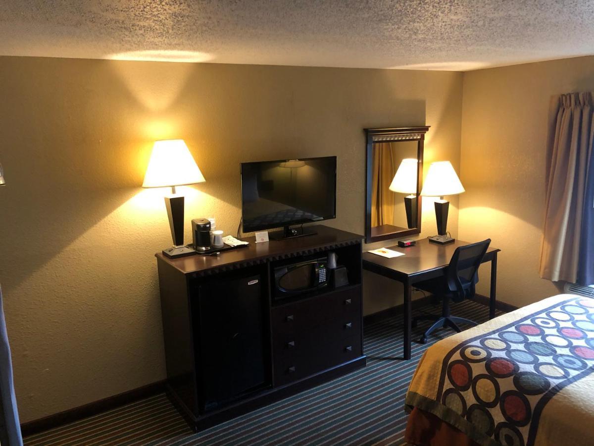 Super 8 By Wyndham Harrison Ar Motel Buitenkant foto