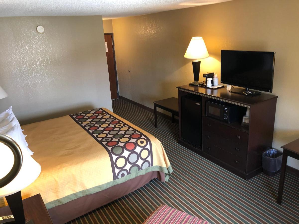 Super 8 By Wyndham Harrison Ar Motel Buitenkant foto